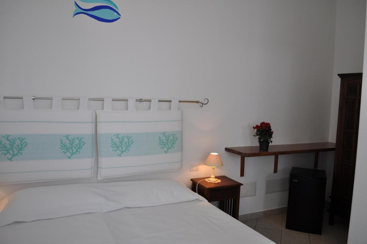 La Striscia Larga Bed & Breakfast San Pasquale Bagian luar foto