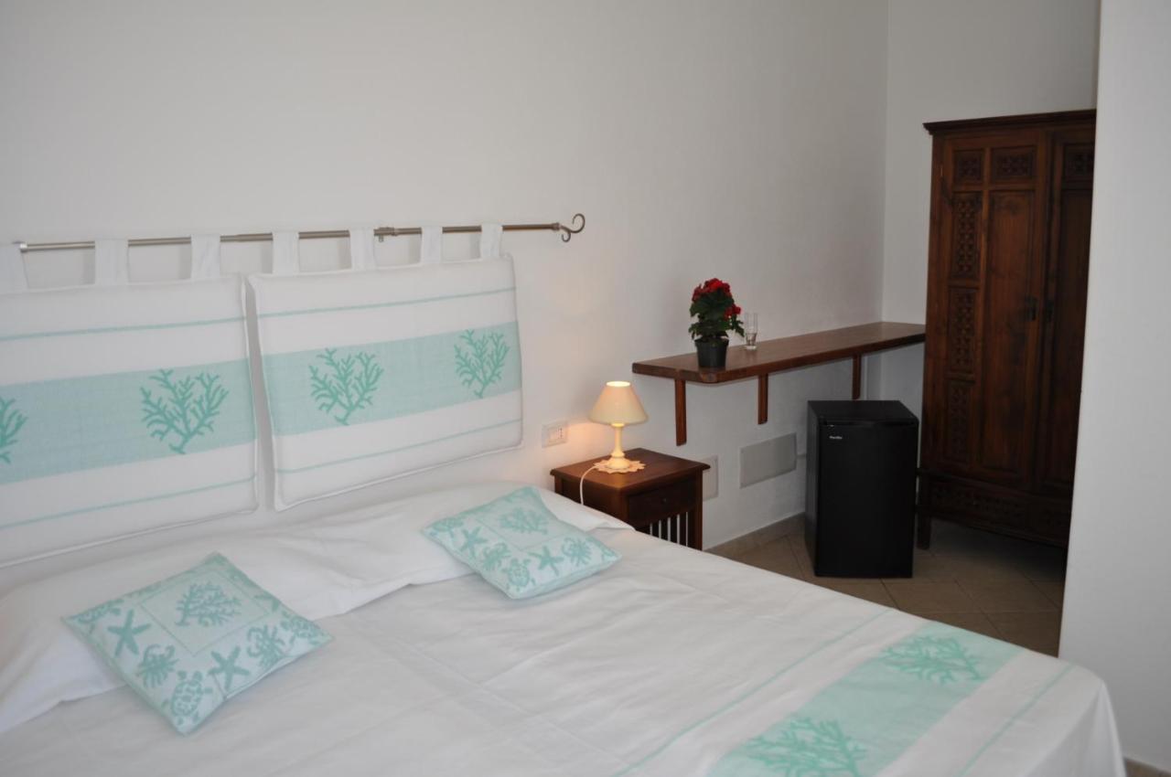 La Striscia Larga Bed & Breakfast San Pasquale Bagian luar foto