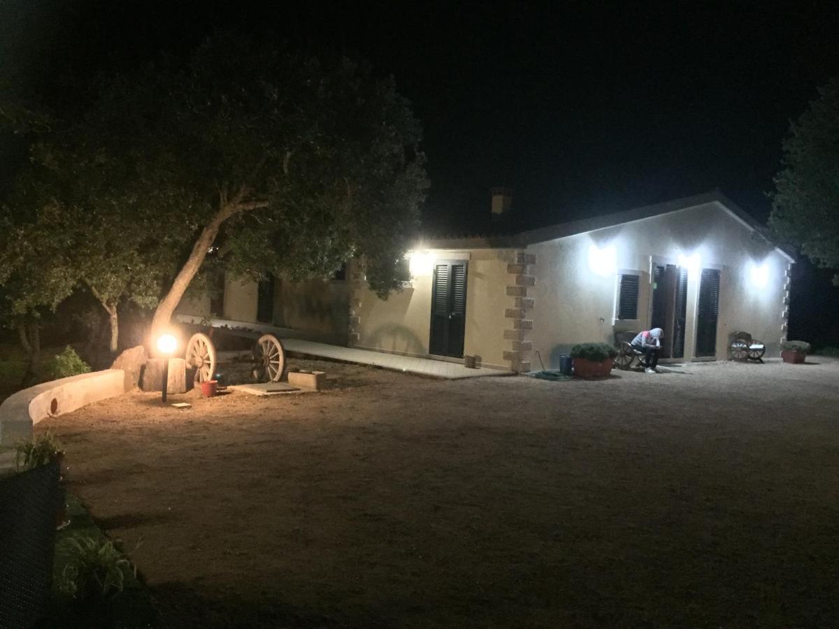 La Striscia Larga Bed & Breakfast San Pasquale Bagian luar foto